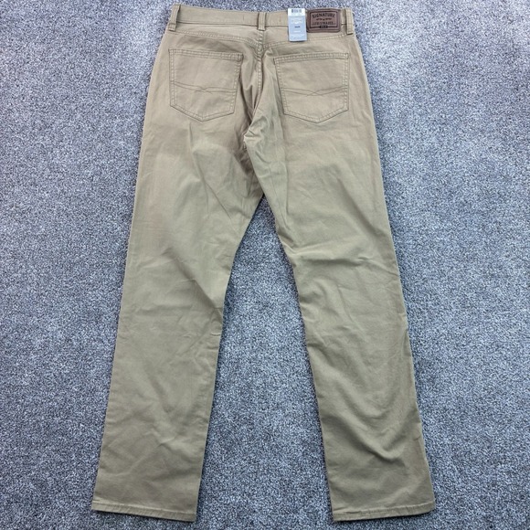 NWT Levi's Chino Pants Mens 32x34 Beige Khaki Flex Athletic Fit Pants - Picture 3 of 4